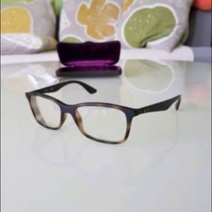 Practically brand NEW RayBan prescription frames.